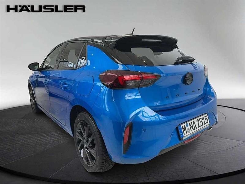 Second-hand Opel Corsa 131 CP (96 kW) 2025 Albastru Hatchback