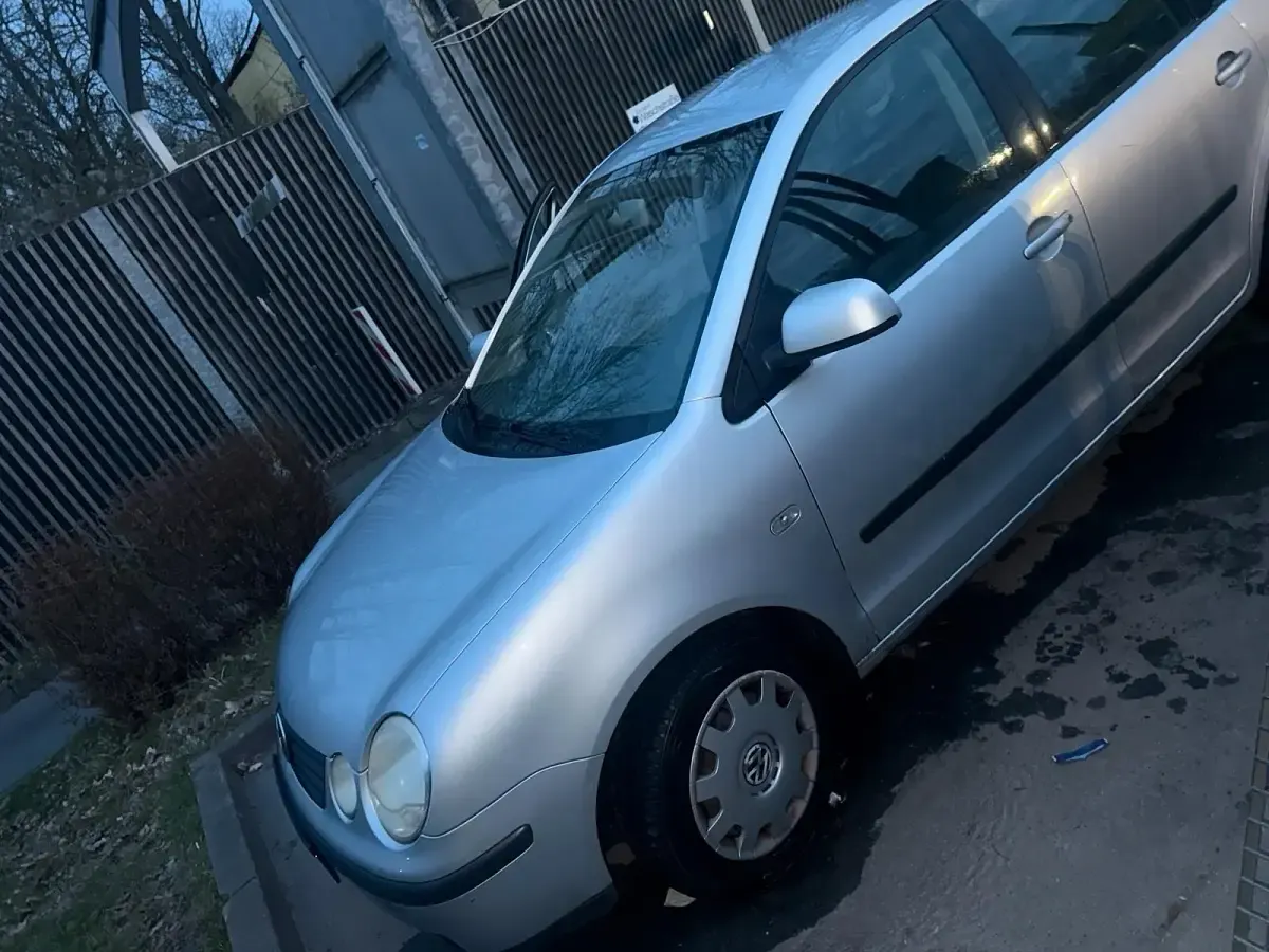 Gebraucht VW Polo 75 PS (55 kW) 2003 Grau Limousine