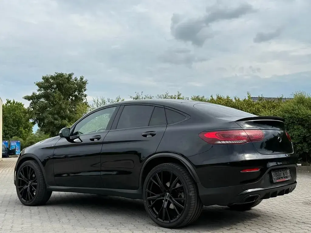 Gebraucht Mercedes GLC200 AMG line Plus 197 PS (144 kW) 2022 Schwarz SUV