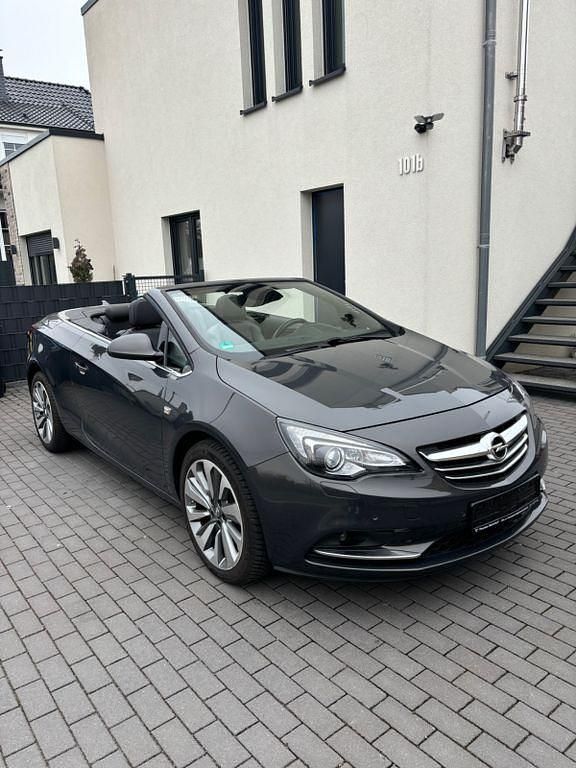 Gebraucht Opel Cascada 170 PS (125 kW) 2016 Grau Cabrio