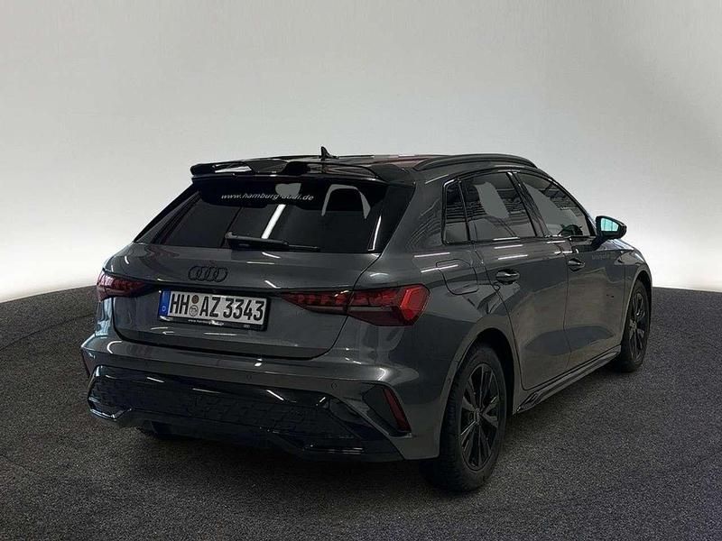 Gebraucht Audi A3 Ambiente 150 PS (110 kW) 2025 Daytonagrau perleffekt Limousine