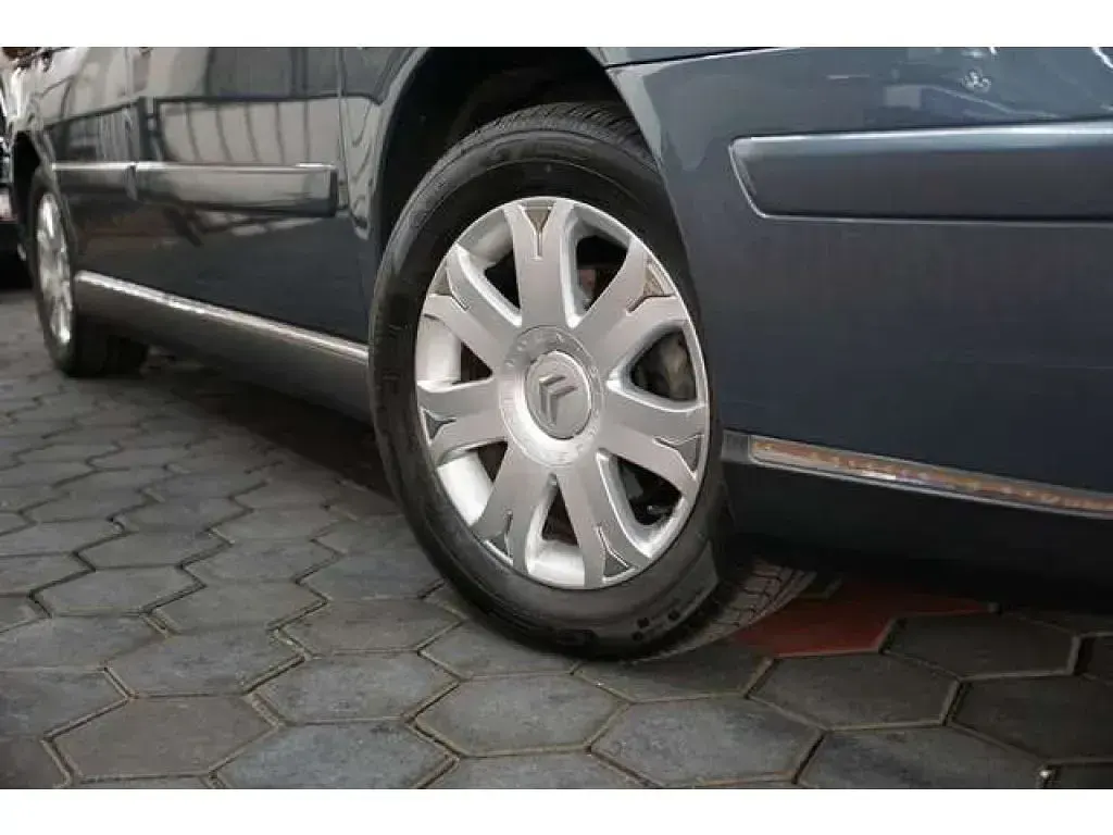 Gebraucht Citroën C5 Tendance 109 PS (80 kW) 2006 Lackierung eisengrau/lackieru (metallic) Kombi