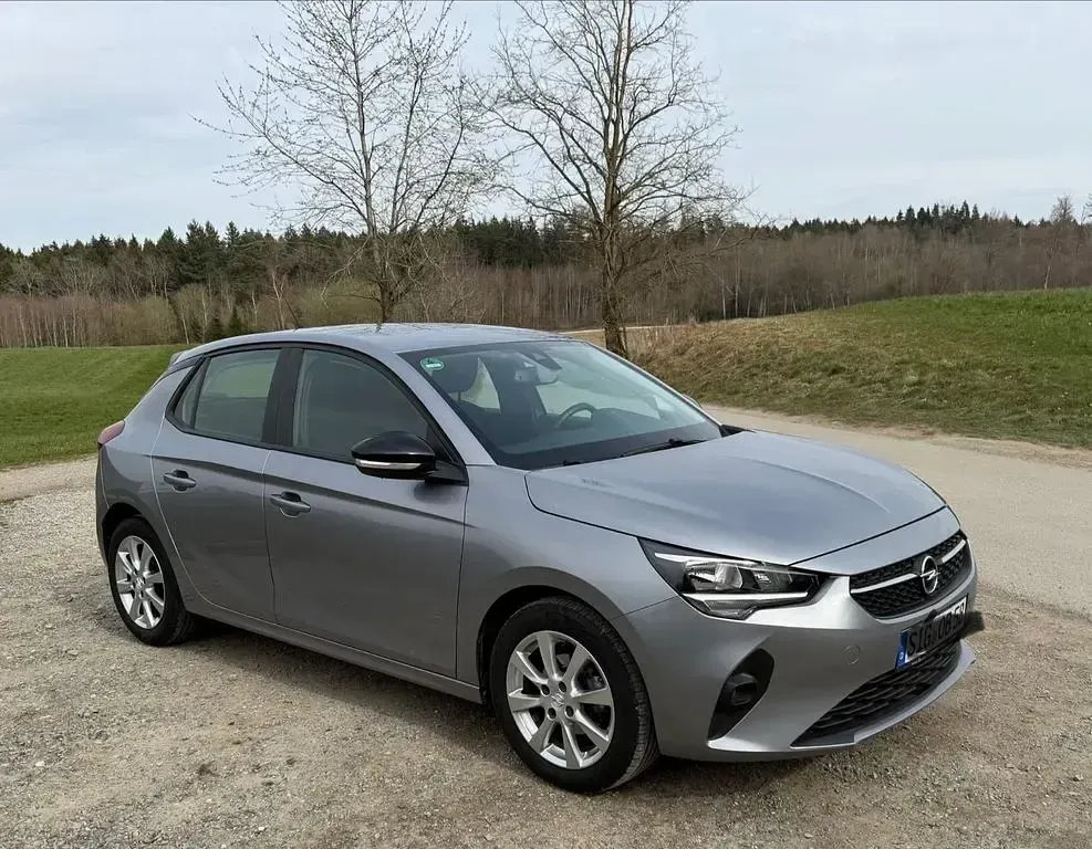 Używany Opel Corsa Edition 75 KM (55 kW) 2021 Srebrny Hatchback
