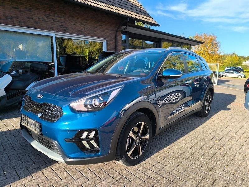 Blau Gebraucht 2020 Kia Niro Vision SUV | 18.990 € (Fairer Preis) - Bild 1/4