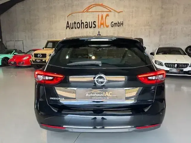 Gebraucht Opel Insignia Elegance 122 PS (89 kW) 2022 Schwarz Limousine