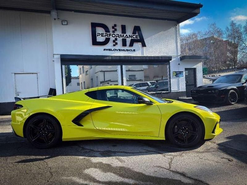 Second-hand Corvette C8 496 CP (364 kW) 2020 Galben Coupe