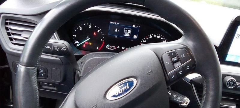 Schwarz Gebraucht 2019 Ford Focus Business Edition Limousine | 9.200 € (Etwas zu teuer) - Bild 1/4