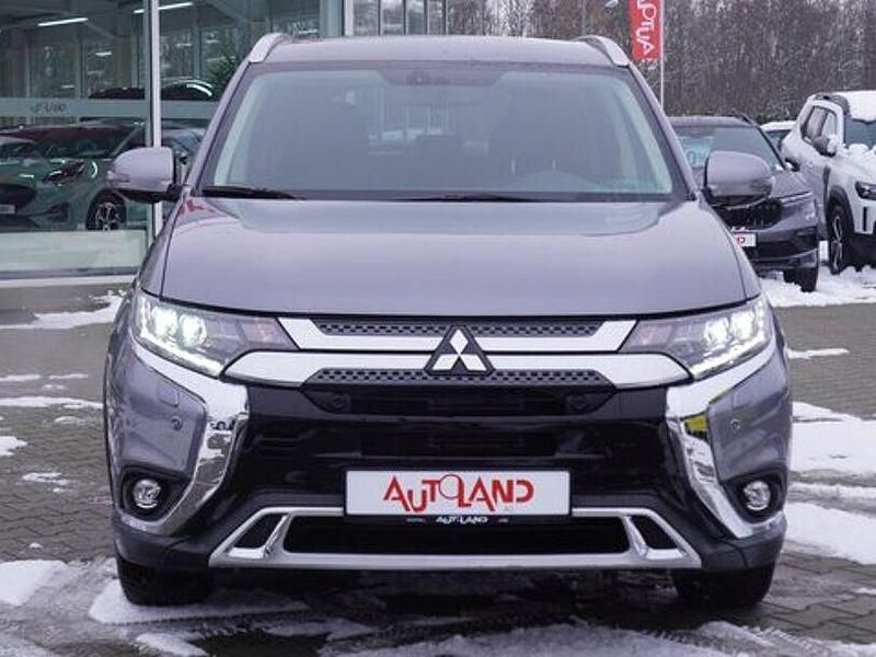 Gebraucht Mitsubishi Outlander Diamant Edition 150 PS (110 kW) 2018 Grau SUV