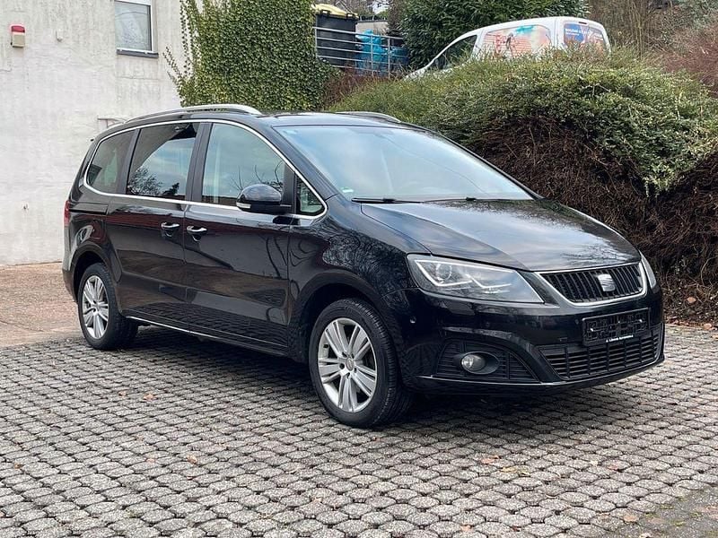 Schwarz Gebraucht 2012 Seat Alhambra Style Van / Kleinbus | 6.980 € (Fairer Preis) - Bild 1/4