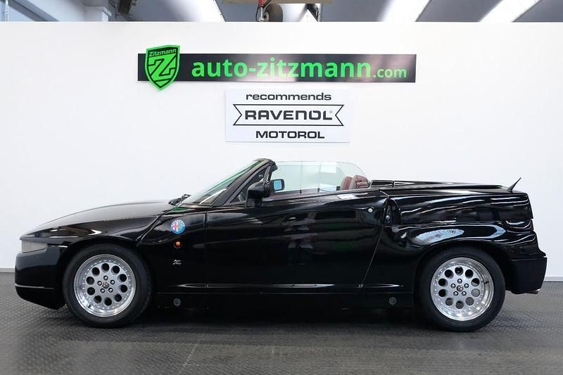 Second-hand Alfa Romeo Spider 207 CP (152 kW) 1997 Negru Cabrio