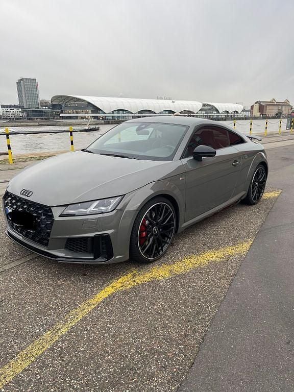 Gebraucht Audi TT Ambiente 245 PS (180 kW) 2024 Grau Coupé