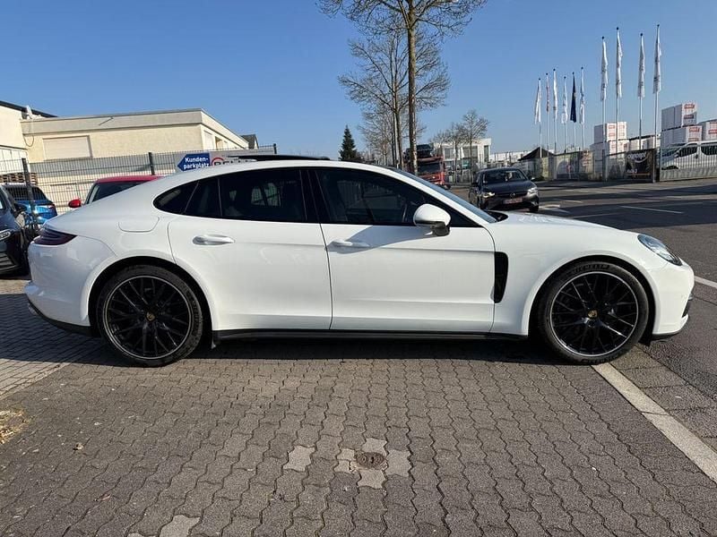 Gebraucht Porsche Panamera 330 PS (242 kW) 2017 Weiß Limousine