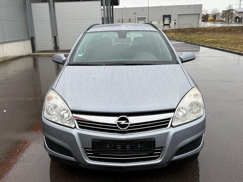 Gebraucht Opel Astra Edition 90 PS (66 kW) 2008 Silber Limousine