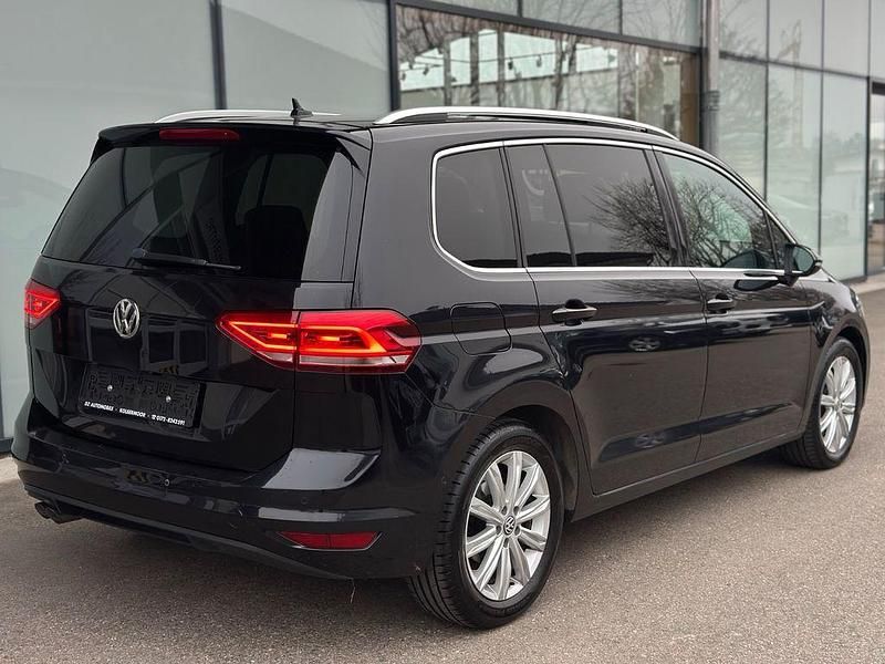 Gebraucht VW Touran Highline 150 PS (110 kW) 2015 Schwarz Van / Kleinbus