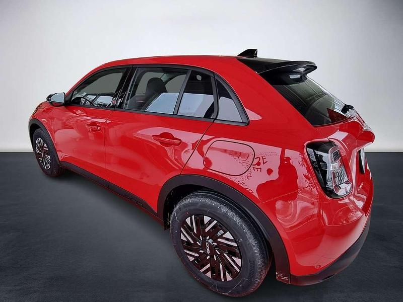 Gebraucht Fiat 600E Red 114 kW (156 PS) 2024 Rot SUV