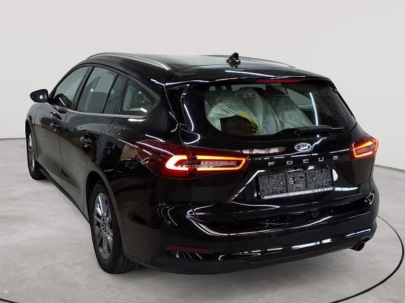 Gebraucht Ford Focus Titanium 120 PS (88 kW) 2023 Agate black metallic Kombi