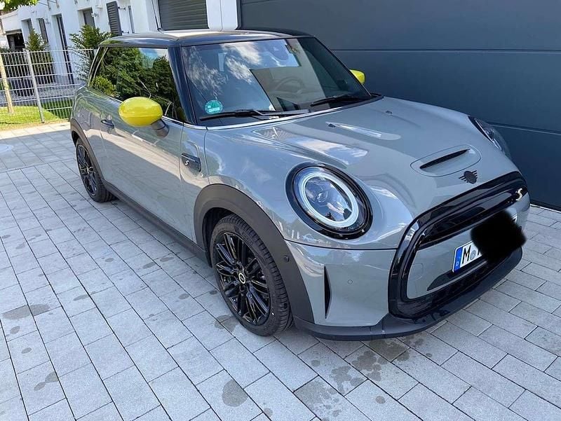 Gebraucht Mini Cooper SE 135 kW (184 PS) 2022 Grau Kleinwagen