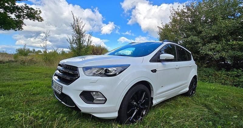 Weiß Gebraucht 2018 Ford Kuga ST-Line SUV | 14.950 € (Guter Preis) - Bild 1/4