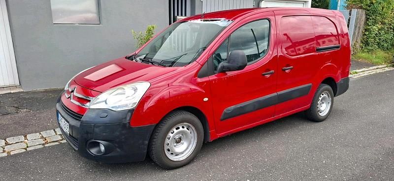 Gebraucht Citroën Berlingo 90 PS (66 kW) 2010 Rot Van / Kleinbus