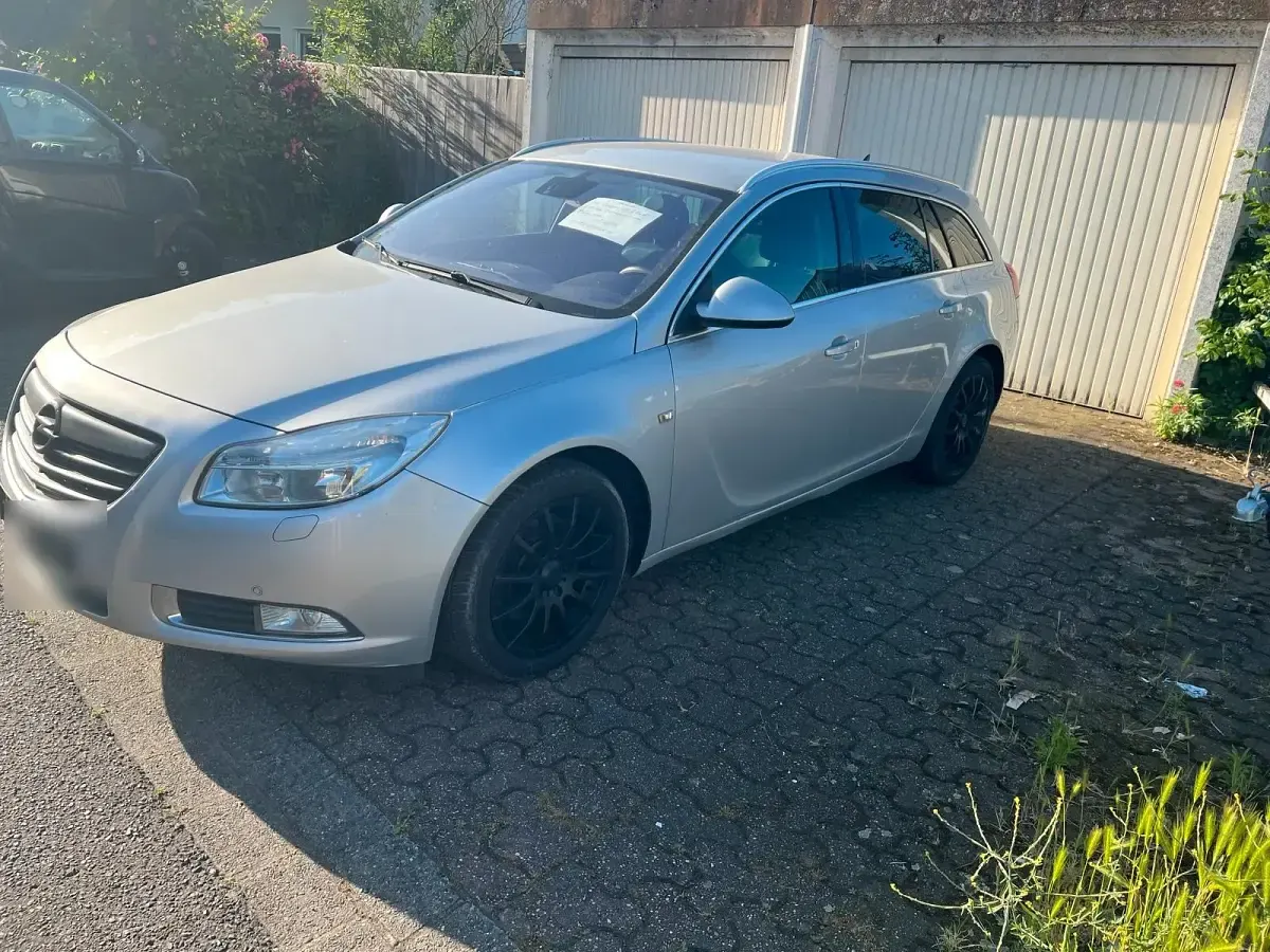 Gebraucht Opel Insignia 197 PS (144 kW) 2013 Silber Kombi