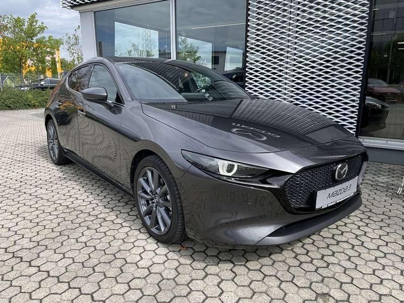 Machine grey Gebraucht 2021 Mazda 3 Selection Limousine | 19.990 € (Fairer Preis) - Bild 1/4