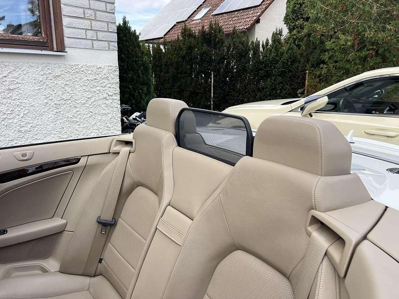 Gebraucht Mercedes E350 Edition 306 PS (225 kW) 2012 Weiß Cabrio