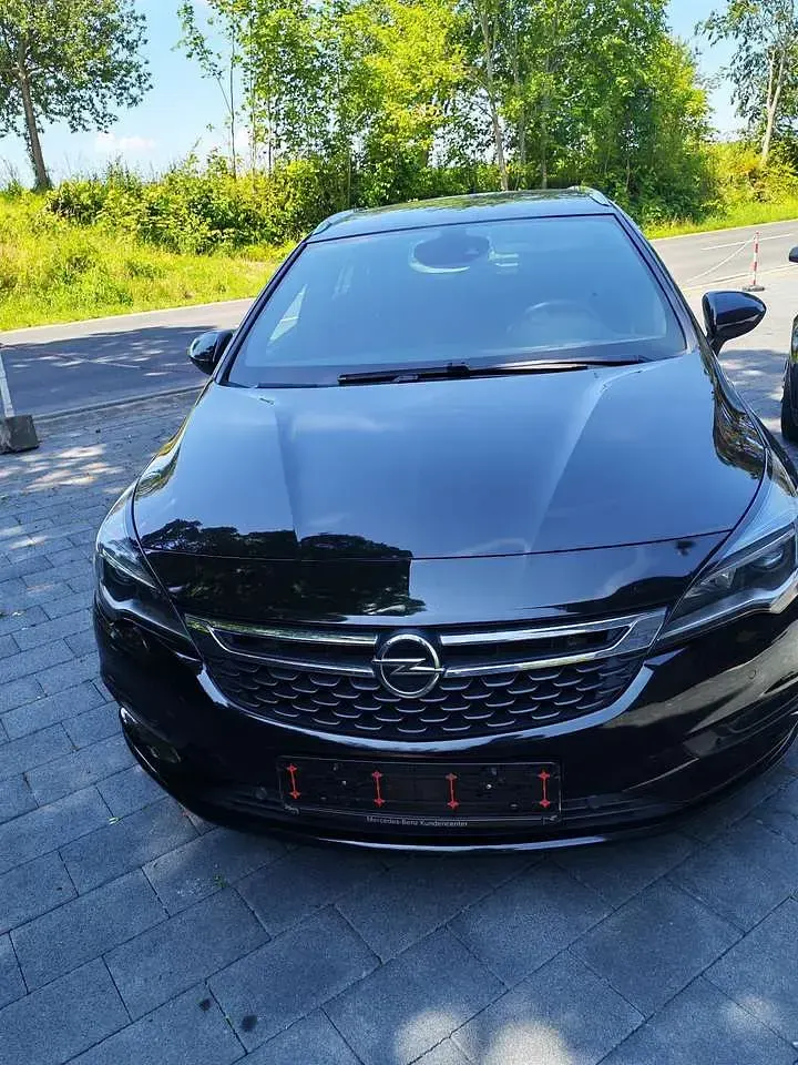Gebraucht Opel Astra Dynamic 136 PS (100 kW) 2018 Onyx schwarz Kombi