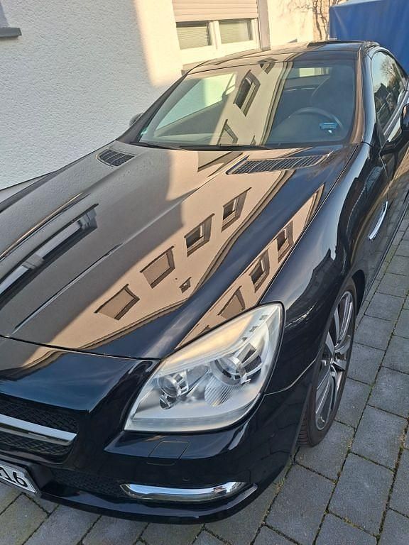 Gebraucht Mercedes SLK200 184 PS (135 kW) 2011 Schwarz Cabrio