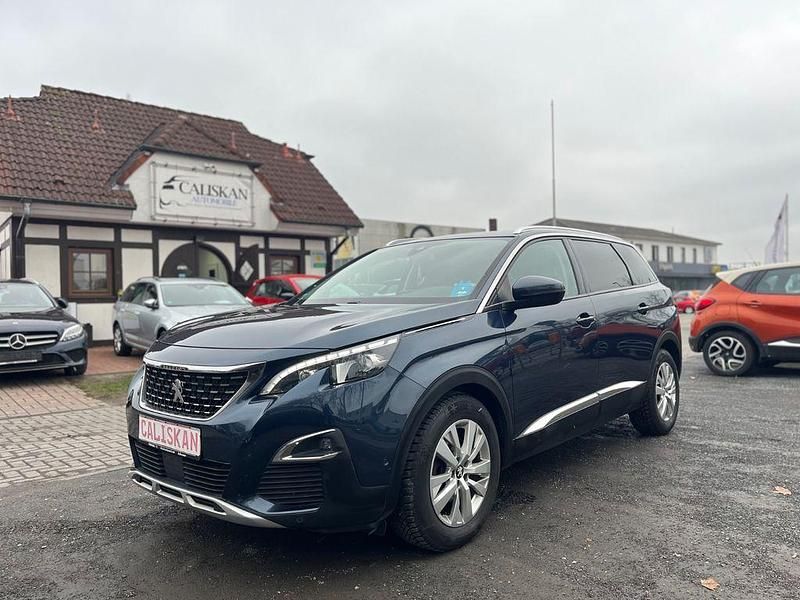 Gebraucht Peugeot 5008 Allure 165 PS (121 kW) 2017 Blau SUV
