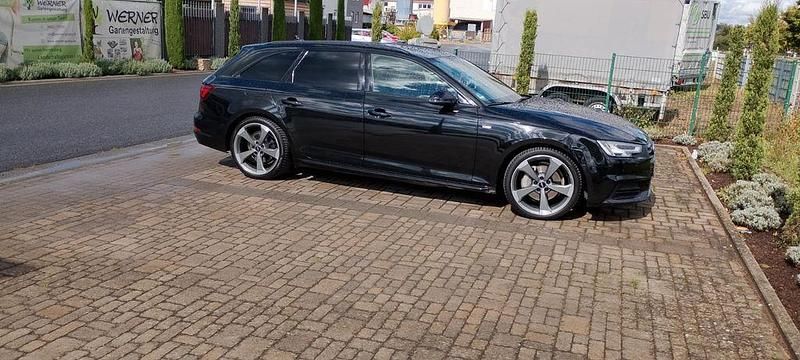 Gebraucht Audi A4 Design 218 PS (160 kW) 2017 Schwarz Kombi