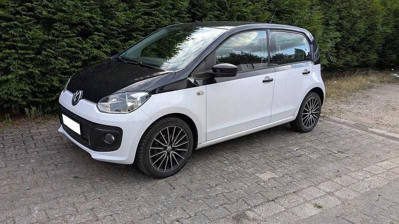 Schwarz Gebraucht 2013 VW up! Kleinwagen | 3.249 € (Fairer Preis) - Bild 1/4