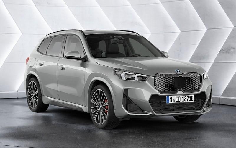 Neu BMW iX1 M Sport 230 kW (313 PS) 2025 Silber SUV