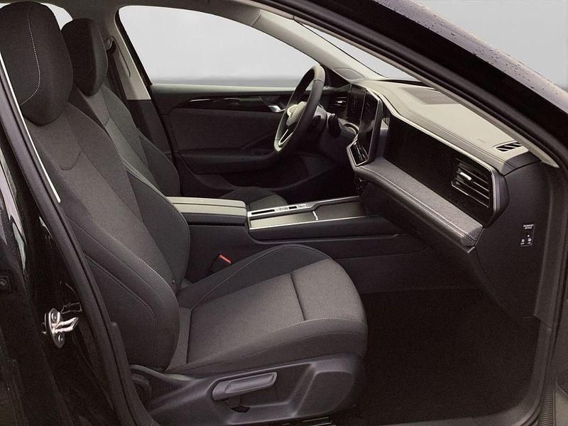 Neu VW Passat Basis 150 PS (110 kW) 2025 Schwarz Kombi