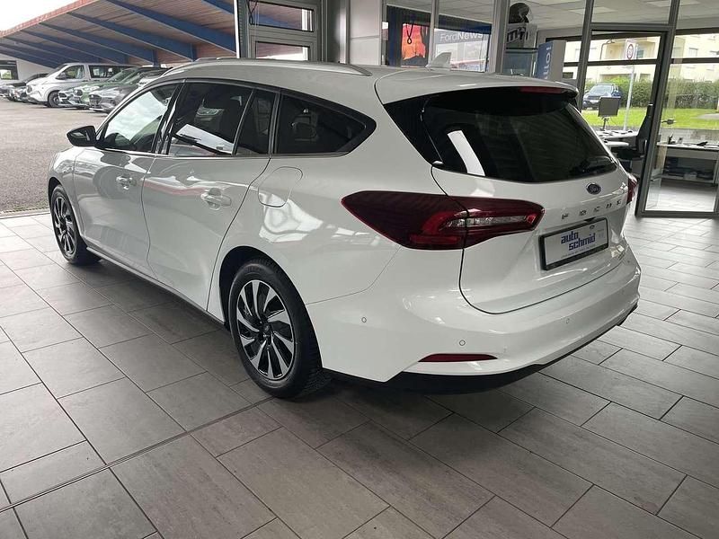 Gebraucht Ford Focus Titanium 155 PS (114 kW) 2024 Frostweiß Kombi