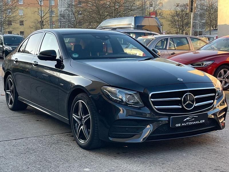 Gebraucht Mercedes E350 AMG 286 PS (210 kW) 2018 Obsidianschwarz Limousine