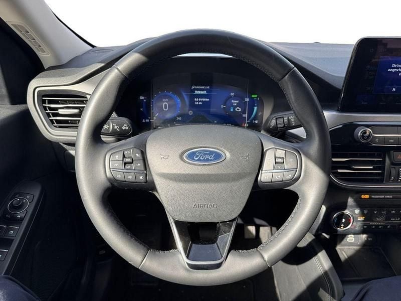 Gebraucht Ford Kuga Titanium 179 PS (131 kW) 2024 Solar silver metallic SUV