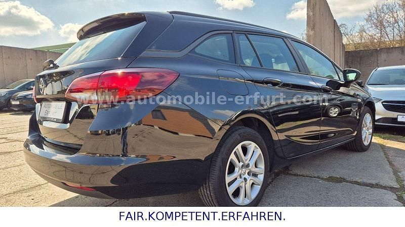 Gebraucht Opel Astra Business 105 PS (77 kW) 2022 Schwarz Kombi