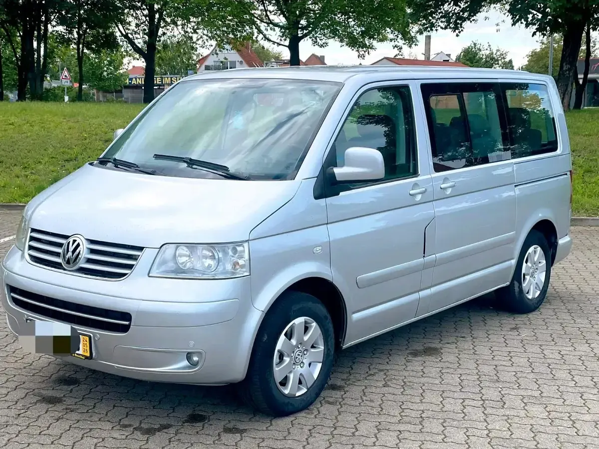 Gebraucht VW T5 130 PS (95 kW) 2006 Silber Van