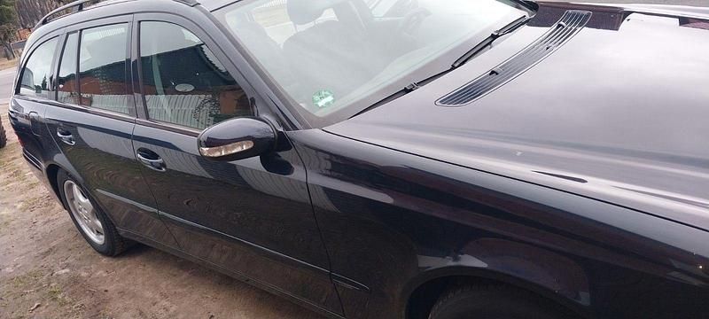 Gebraucht Mercedes E220 Classic 150 PS (110 kW) 2005 Blau Kombi