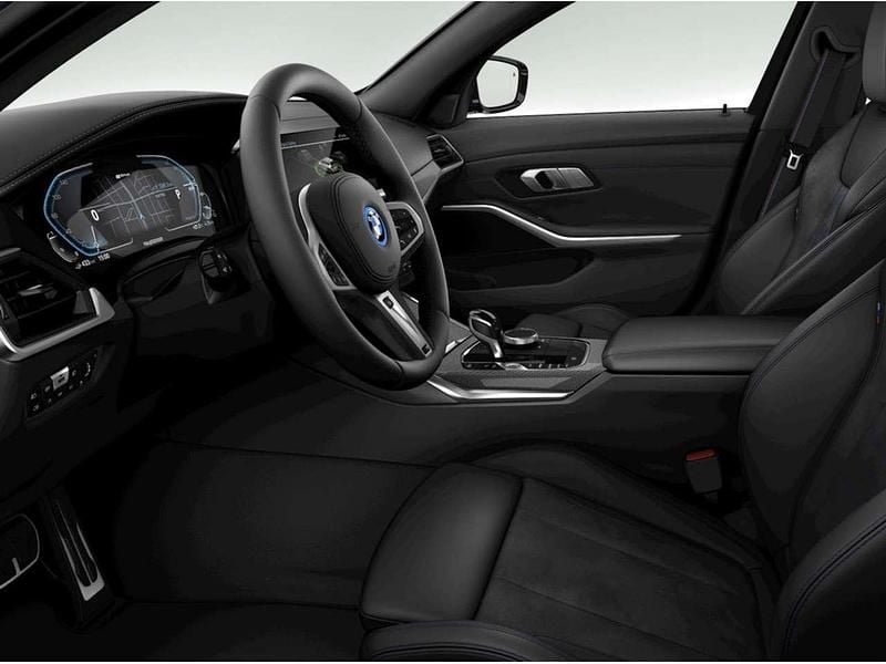 Gebraucht BMW 330 M Sport 252 PS (185 kW) 2021 Blau Kombi