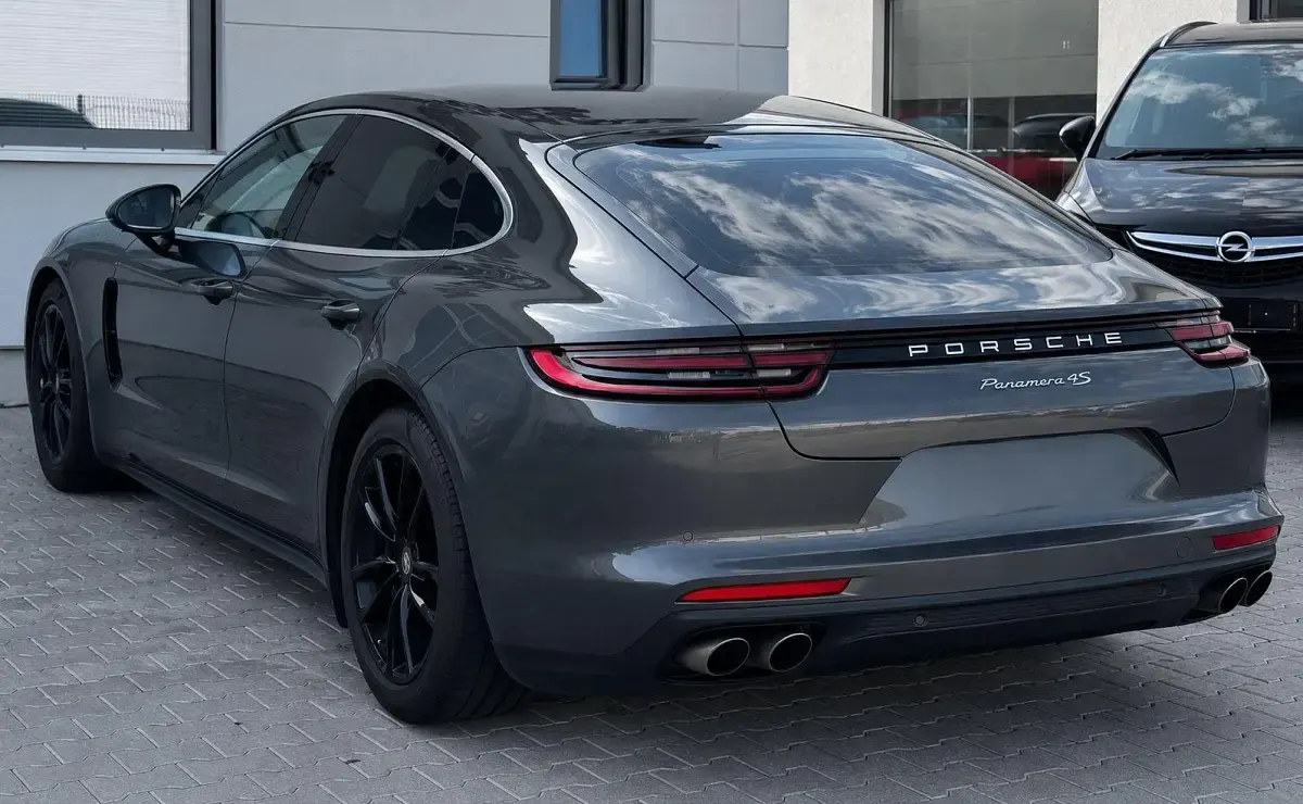 Gebraucht Porsche Panamera 4S 441 PS (324 kW) 2018 Grau Kleinwagen