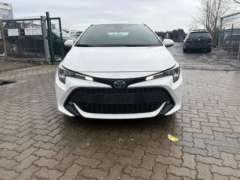 Gebraucht Toyota Corolla Hybrid Comfort 98 PS (72 kW) 2019 Weiß Limousine