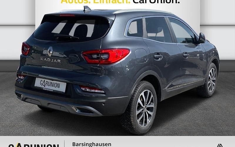Gebraucht Renault Kadjar Techno 158 PS (116 kW) 2022 Titaniumgrau SUV