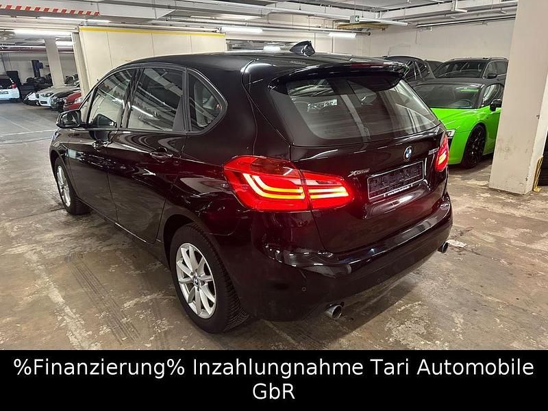 Schwarz Gebraucht 2017 BMW 220 Active Tourer Advantage Van / Kleinbus | 14.980 € (Etwas zu teuer) - Bild 1/4