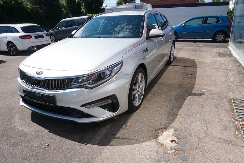 Silber Gebraucht 2019 Kia Optima Vision Kombi | 9.950 € (Fairer Preis) - Bild 1/4