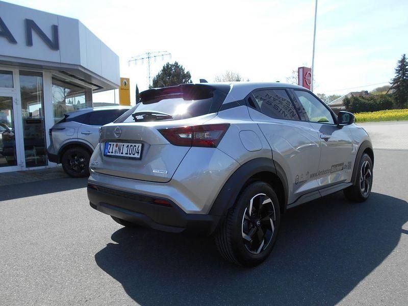 Gebraucht Nissan Juke N-Connecta 143 PS (105 kW) 2022 Silber SUV