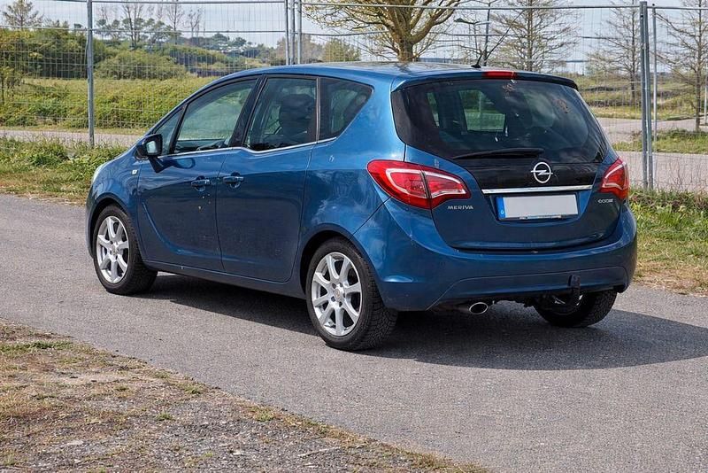 Gebraucht Opel Meriva Edition 95 PS (69 kW) 2015 Blau Van / Kleinbus