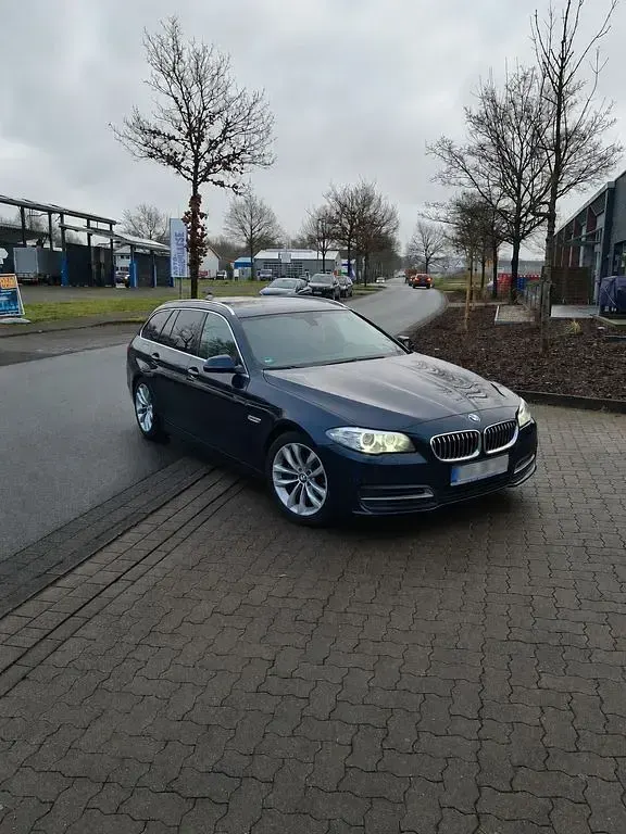 Gebraucht BMW 535 313 PS (230 kW) 2014 Blau Limousine
