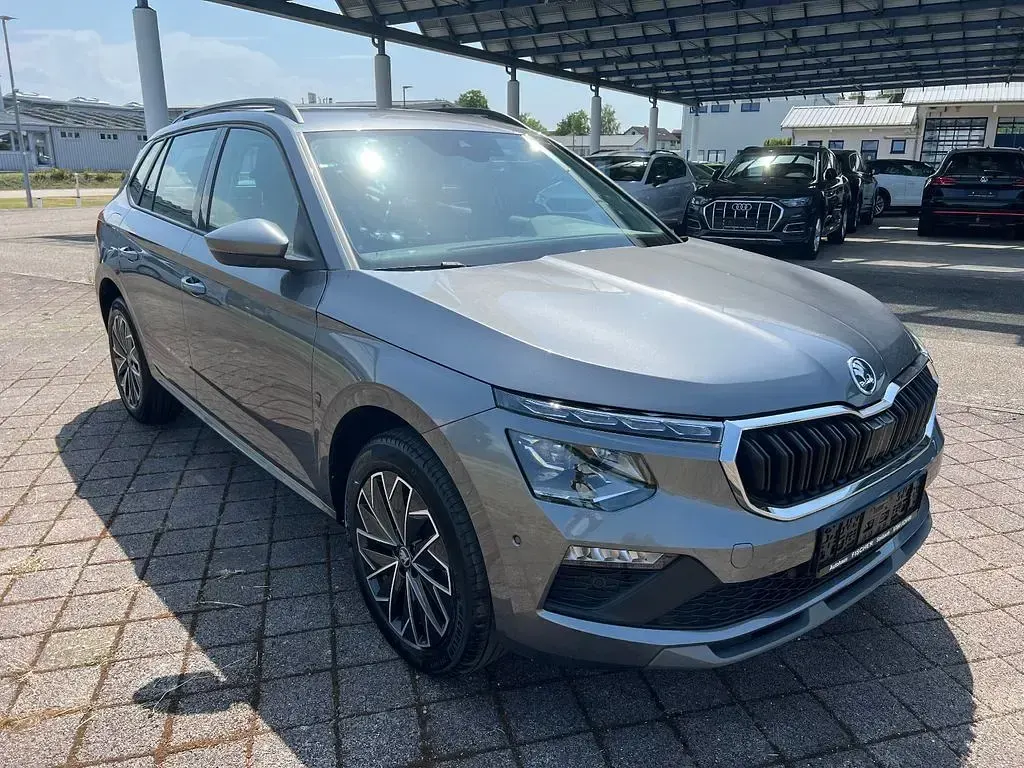 Gebraucht Skoda Kamiq Selection 150 PS (110 kW) 2025 Grau SUV