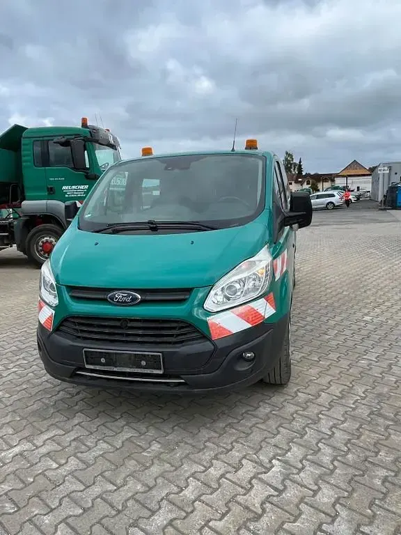 Gebraucht Ford Transit Custom 170 PS (125 kW) 2017 Grün Van